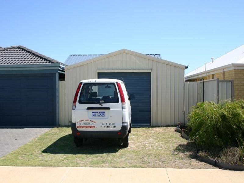 12 Lombadina Parade, Secret Harbour WA 6173