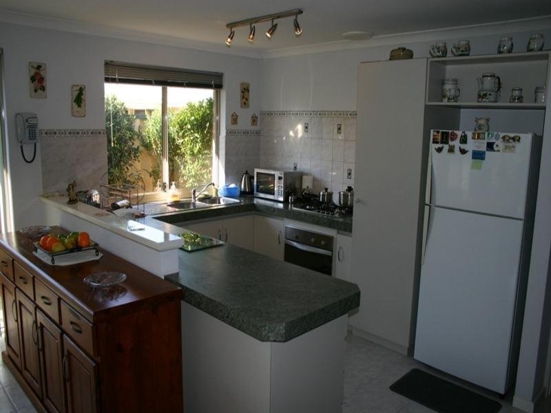7 Blanche Road, Port Kennedy WA 6172