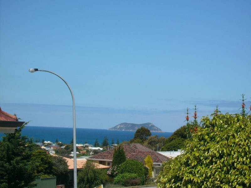 5B Denman, Mira Mar WA 6330