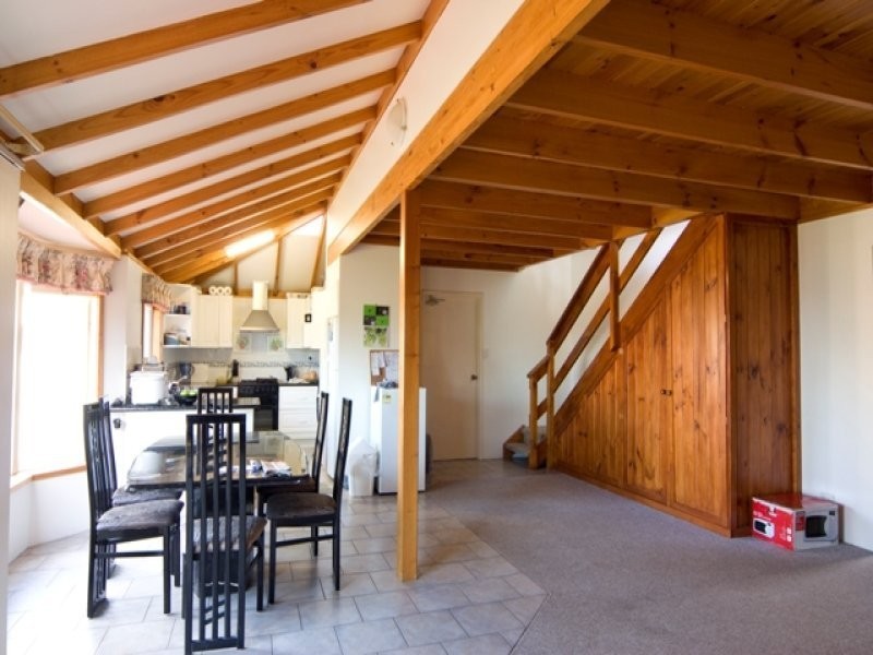 181 Bay View Drive, Little Grove WA 6330