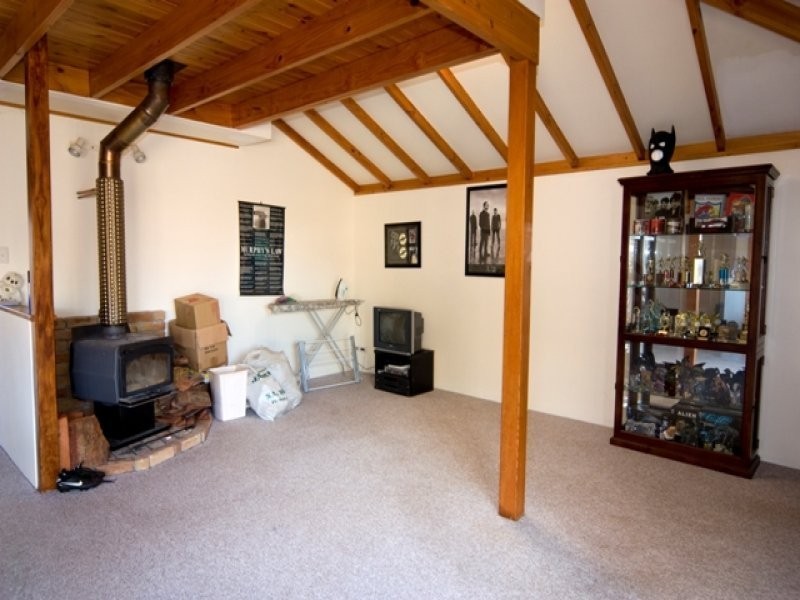 181 Bay View Drive, Little Grove WA 6330