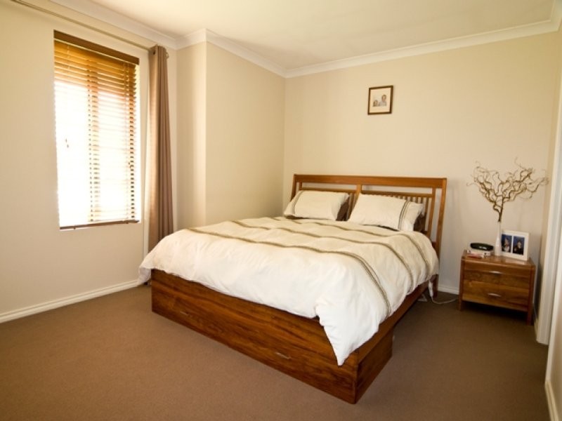 11 Ethereal Drive, Mckail WA 6330
