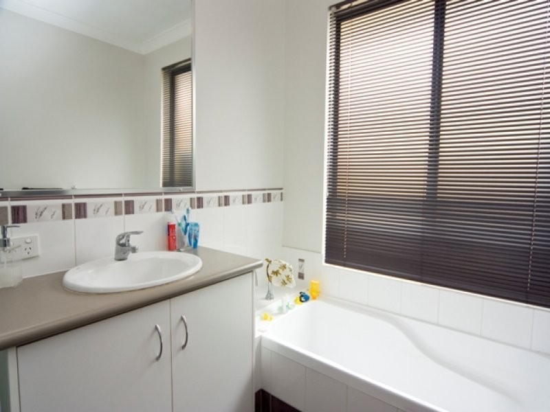 11 Ethereal Drive, Mckail WA 6330