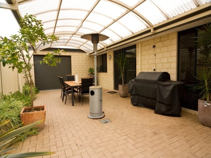 11 Ethereal Drive, Mckail WA 6330