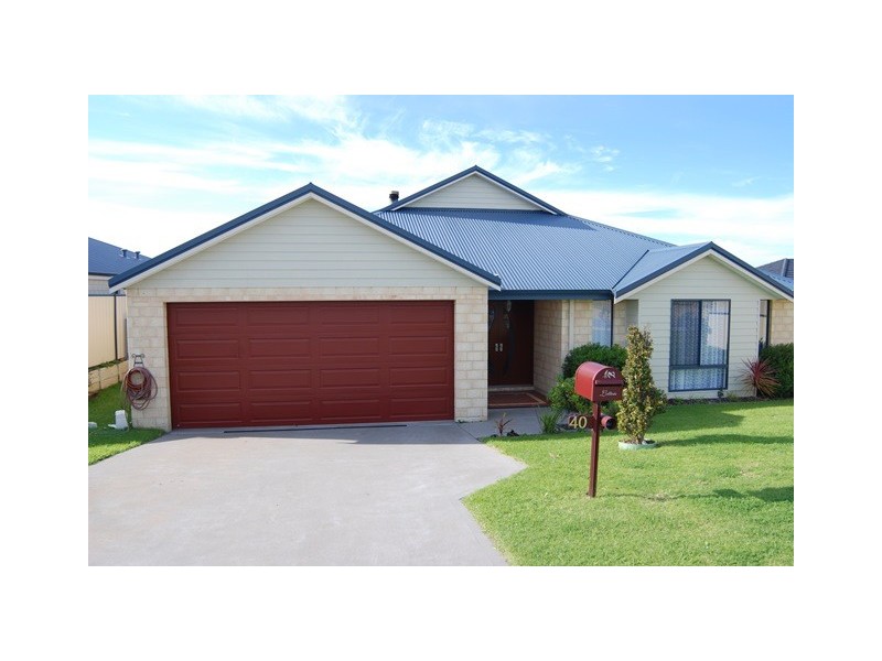 40 Pegasus Boulevard, Mckail WA 6330