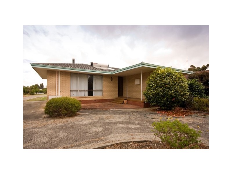 31 Peppermint Drive, Warrenup WA 6330