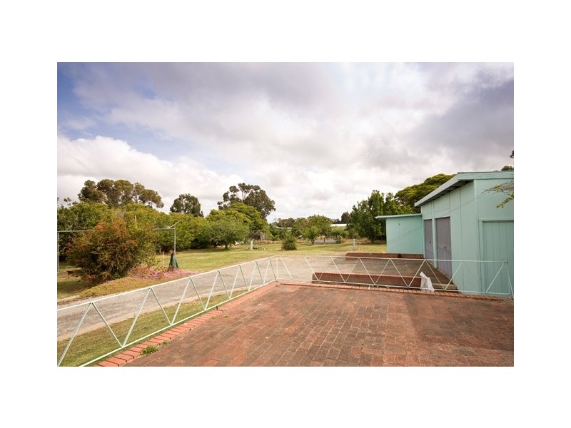 31 Peppermint Drive, Warrenup WA 6330