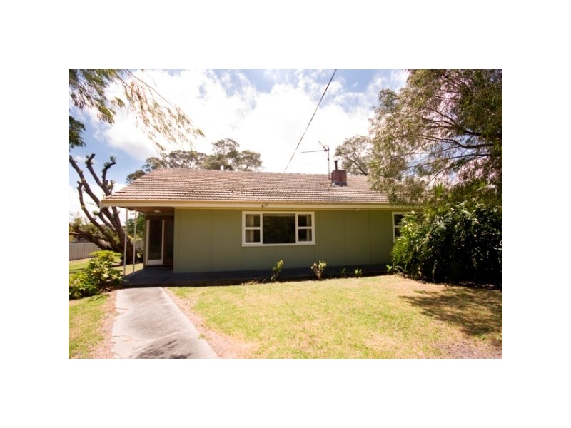 321 Emu Point Drive, Collingwood Park WA 6330