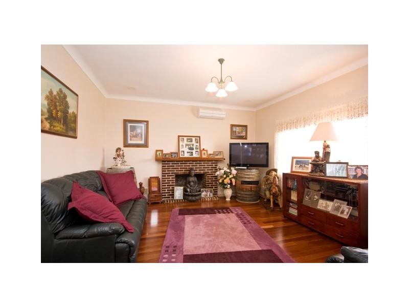 4 Halifax Street, Mount Melville WA 6330