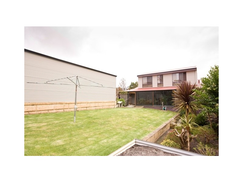 4 Halifax Street, Mount Melville WA 6330