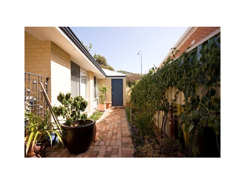 2/208 Middleton Road, Mira Mar WA 6330