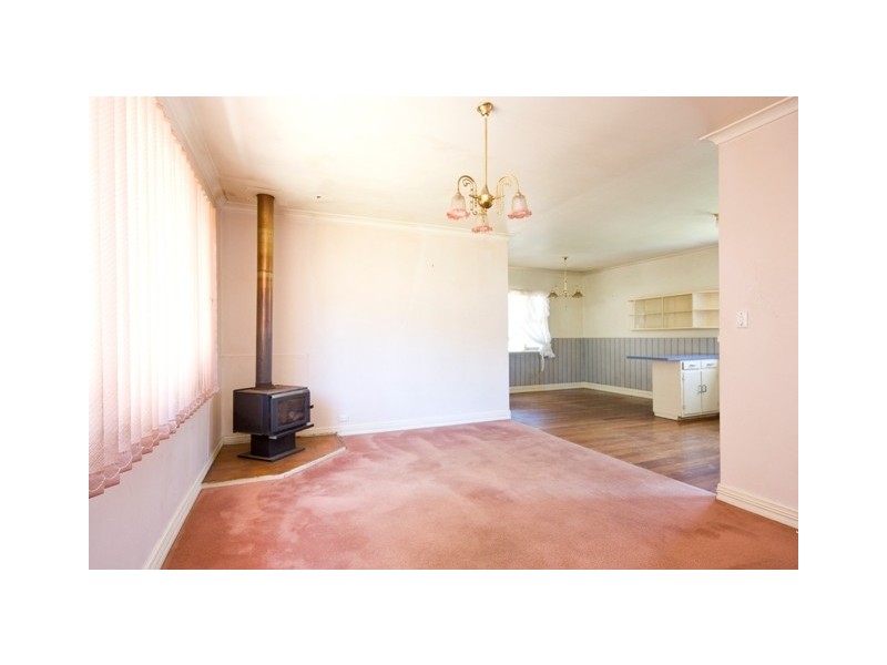 10 Boronia Street, Mount Clarence WA 6330