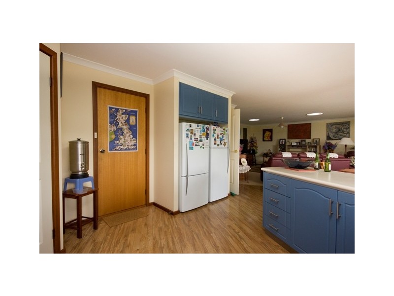 39 Kampong Road, Yakamia WA 6330