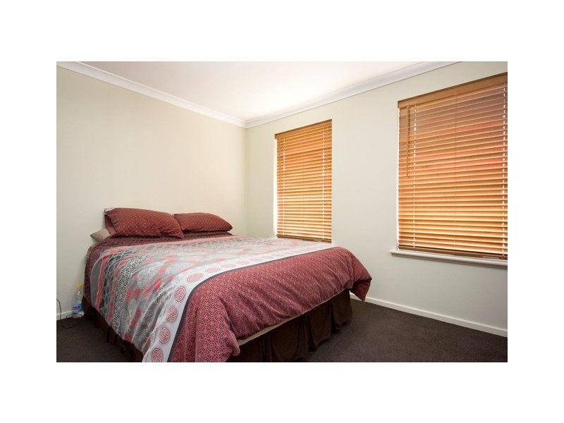 4 Orion Avenue, Mckail WA 6330