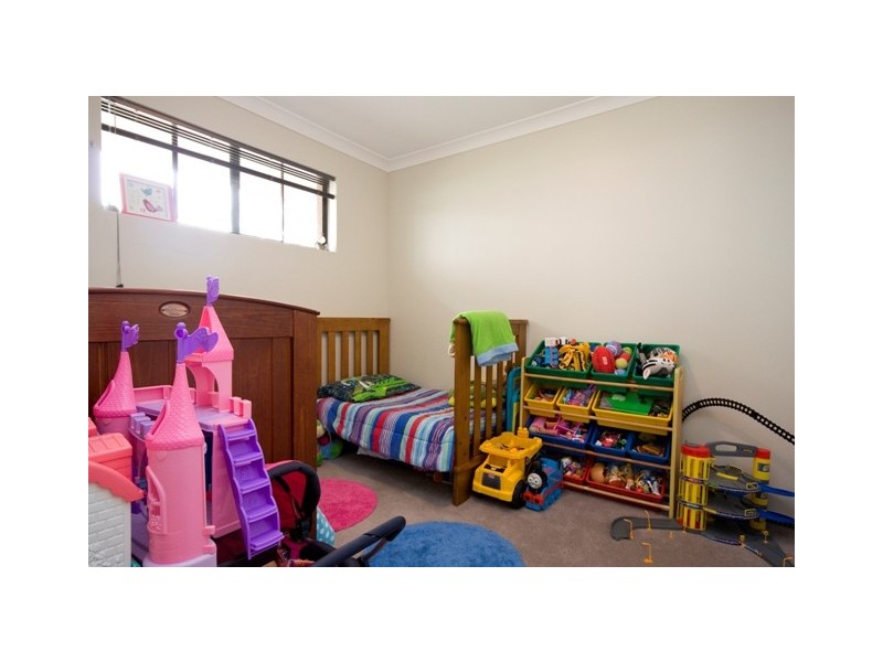 100 Bayview Drive, Little Grove WA 6330