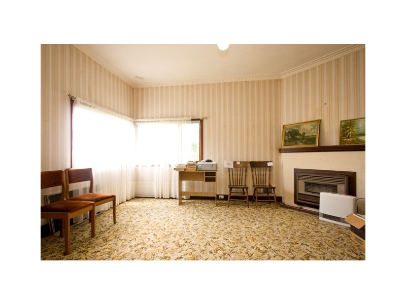 10 Victoria Street, Mount Melville WA 6330