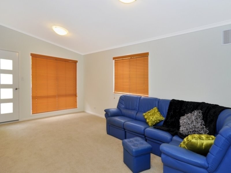 Park Home 4/8 Medcalf Parade, Emu Point WA 6330