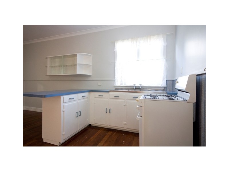 10 Boronia Street, Mount Clarence WA 6330