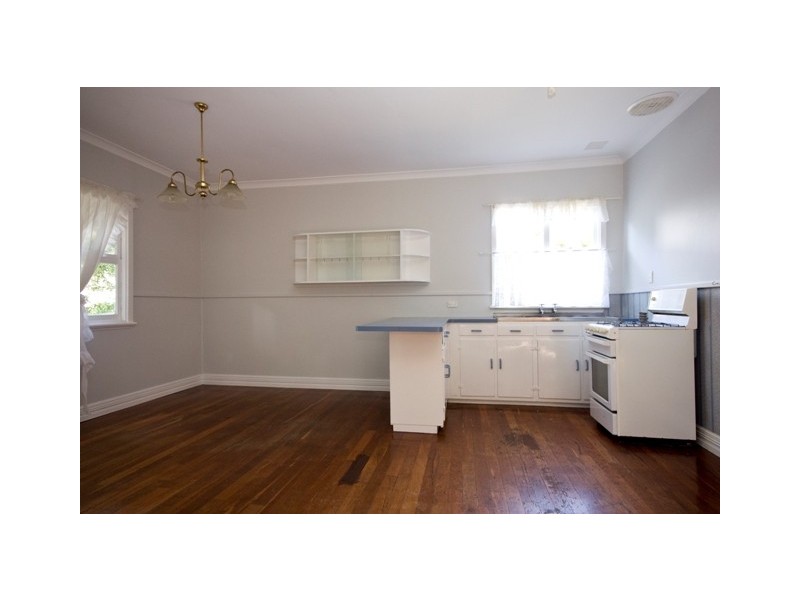 10 Boronia Street, Mount Clarence WA 6330