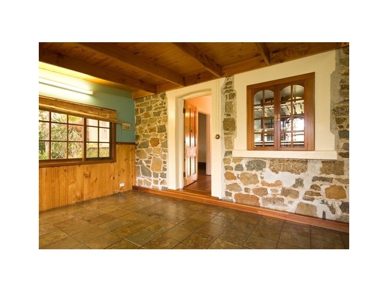 4 Symers Street, Mira Mar WA 6330