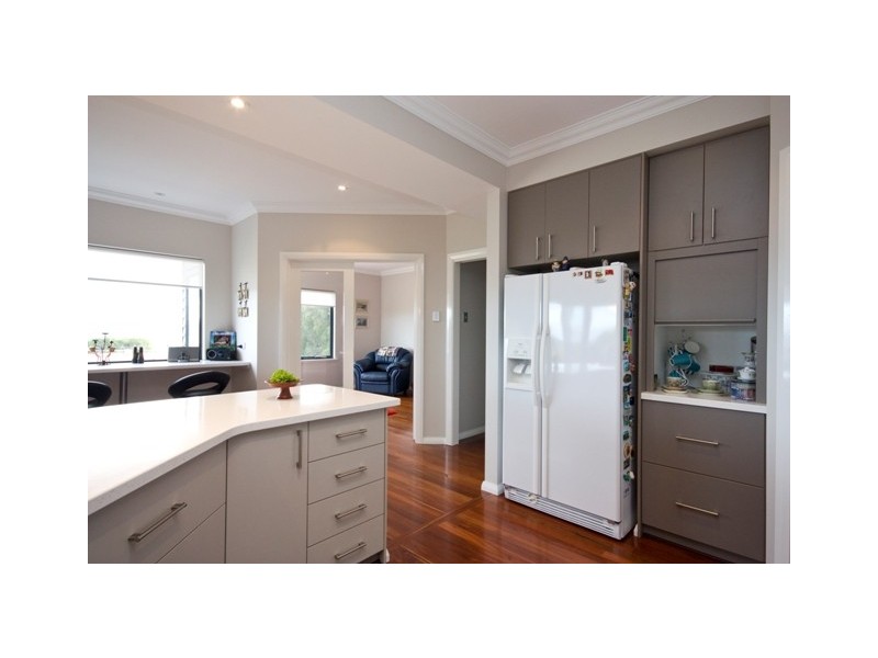 58 Brunswick Road, Port Albany WA 6330