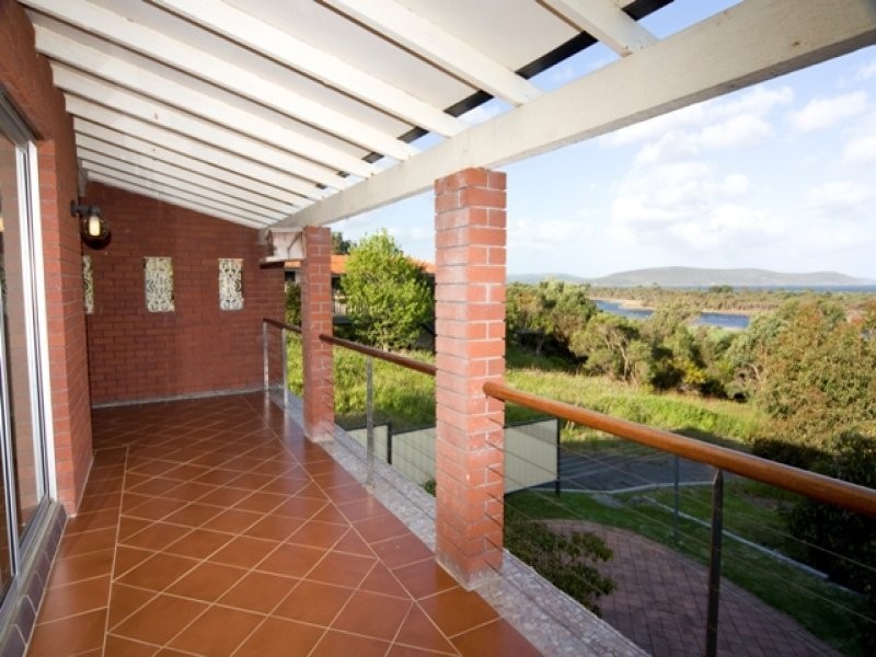 6 Sleeman Avenue, Mira Mar WA 6330