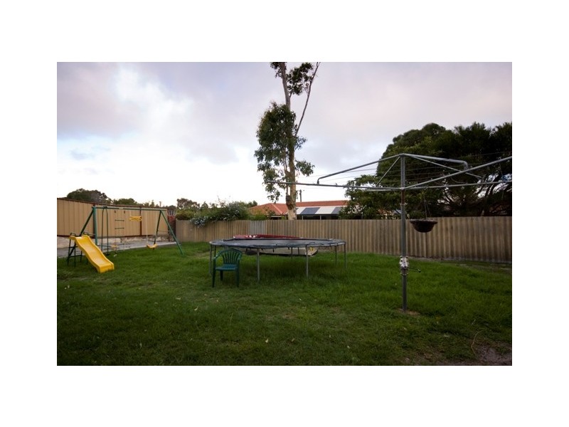 27 Sherwood Drive, Mckail WA 6330