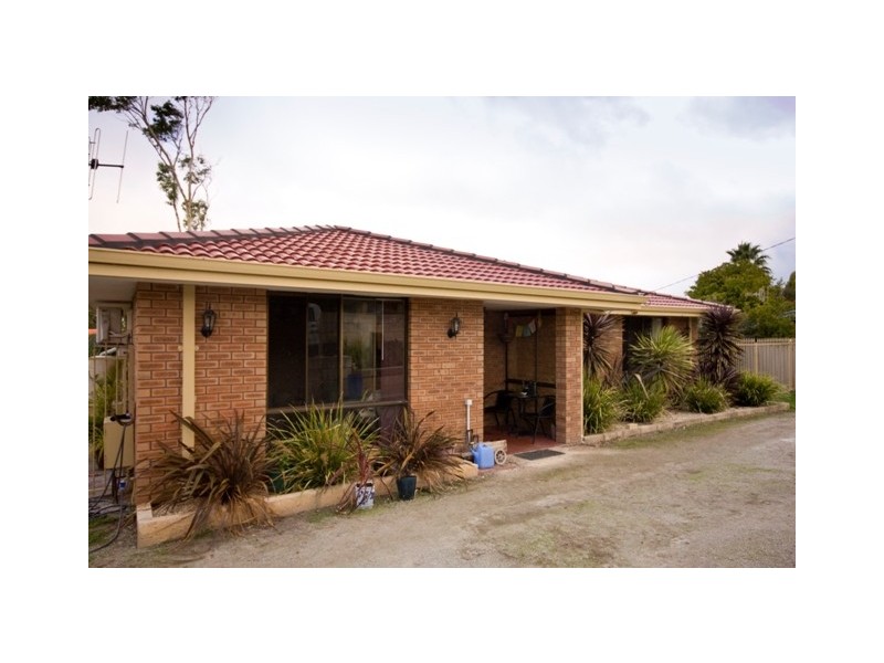 27 Sherwood Drive, Mckail WA 6330
