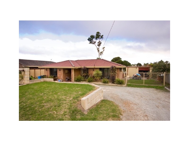 27 Sherwood Drive, Mckail WA 6330