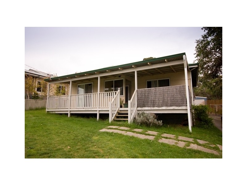 8 Champion Street, Mira Mar WA 6330