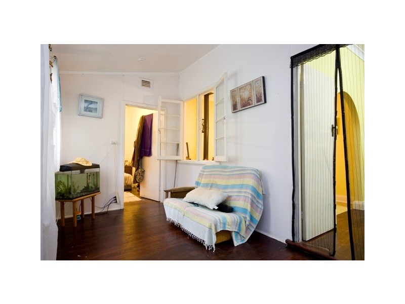 8 Champion Street, Mira Mar WA 6330