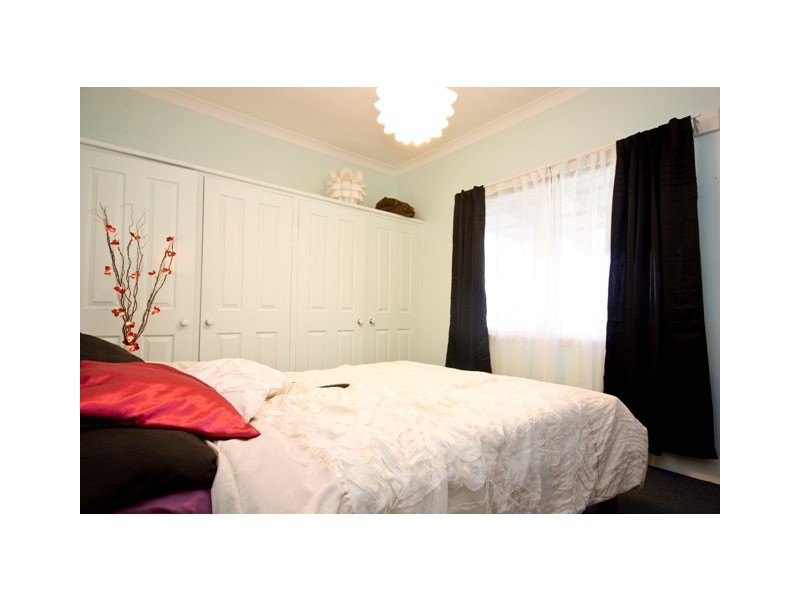 8 Champion Street, Mira Mar WA 6330