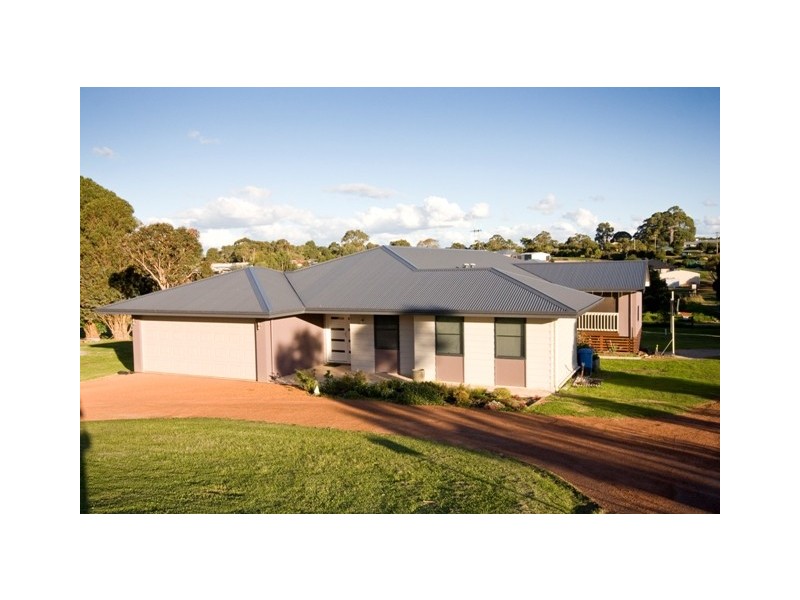 193 Deloraine Drive, Warrenup WA 6330