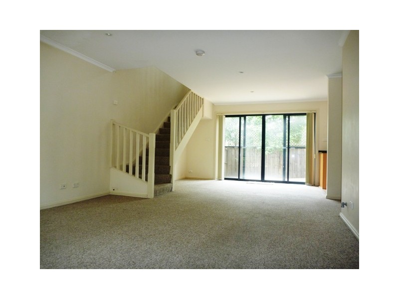 11/4-10 Kumbardang Avenue, Miranda NSW 2228