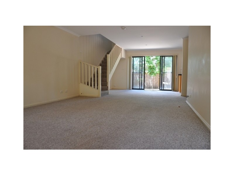 11/4-10 KUMBARDANG AVENUE, Miranda NSW 2228