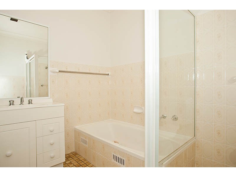 8/6 Curtis Street, Caringbah NSW 2229