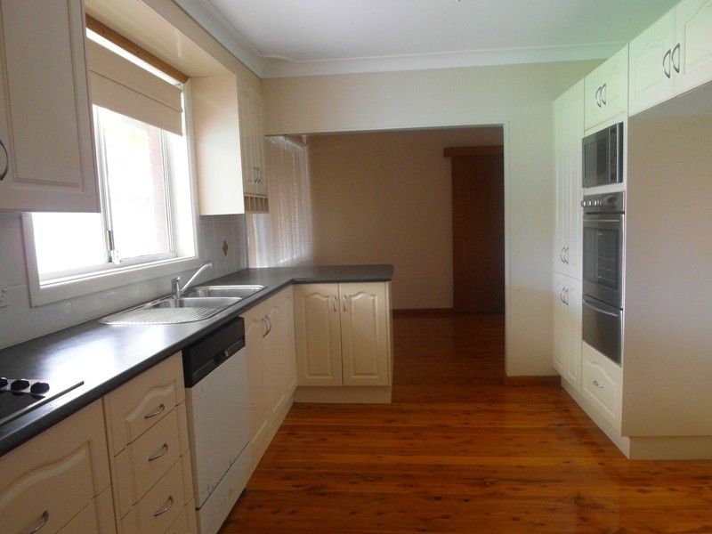 12 Merino Place, Sylvania NSW 2224