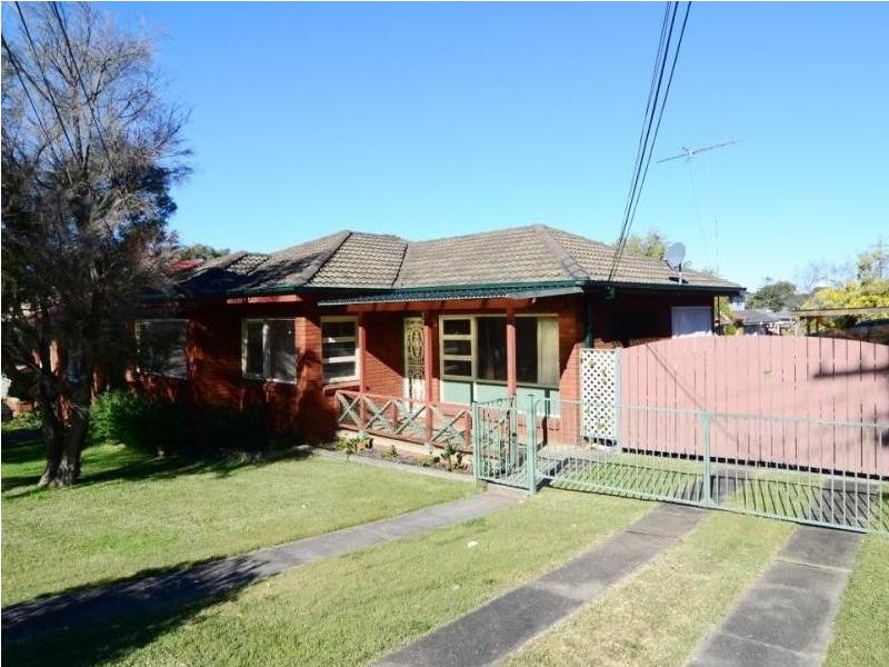 6 Warwick Street, Sylvania NSW 2224