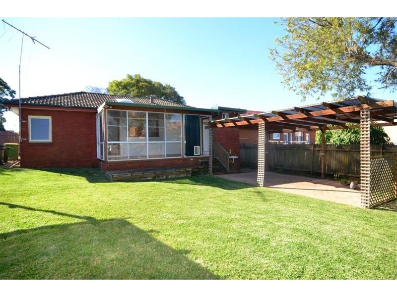 6 Warwick Street, Sylvania NSW 2224