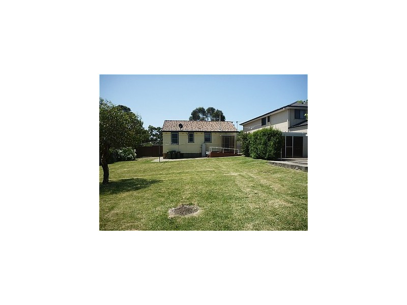 8 Partidge Avenue, Miranda NSW 2228