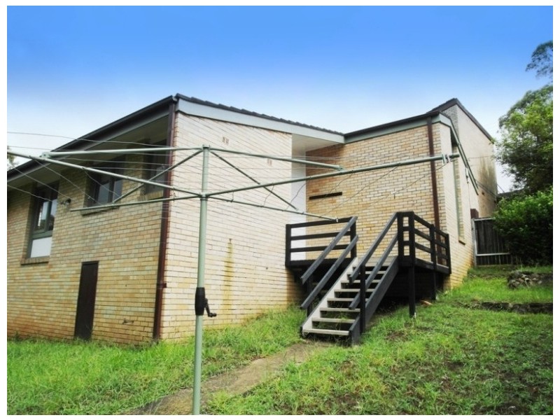 10 Eighth Avenue, Jannali NSW 2226