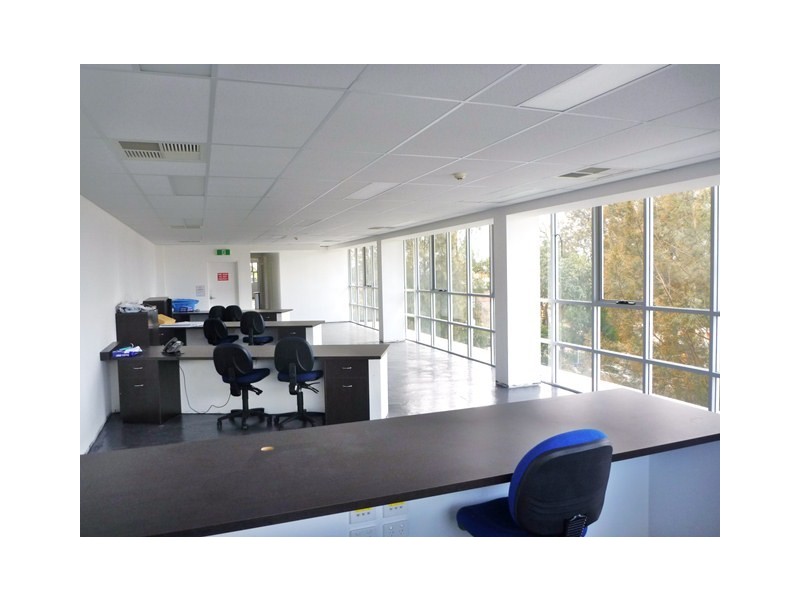 2/4 Hogben, Kogarah NSW 2217