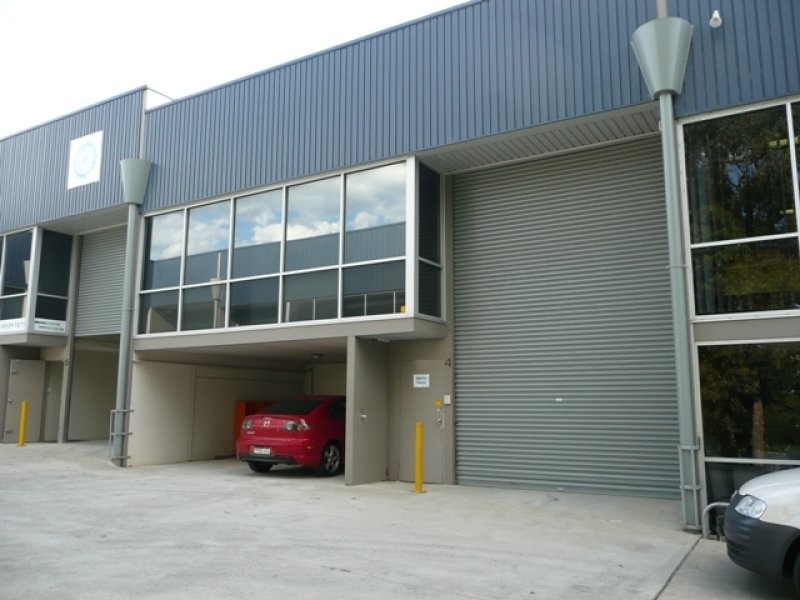 4/24 Yalgar Road, Kirrawee NSW 2232