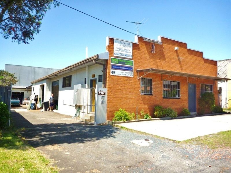 20 woodfield boulevarde, Taren Point NSW 2229