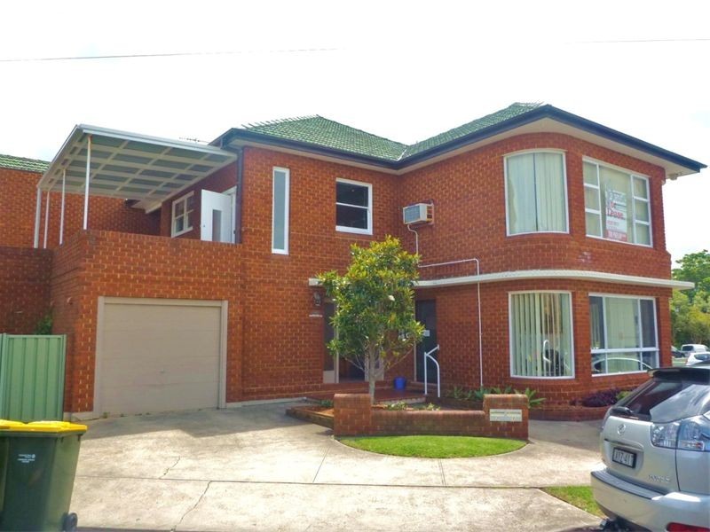 2 Laycock Avenue, Cronulla NSW 2230