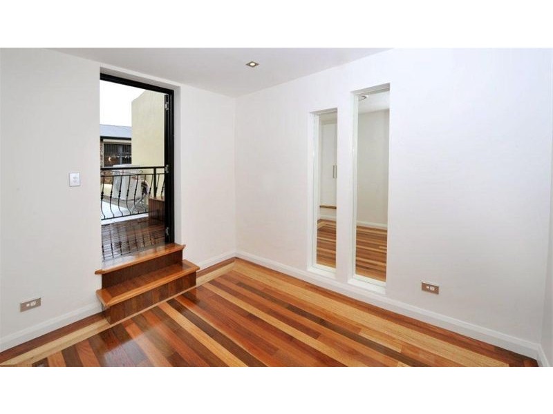 30 Denham Street, Surry Hills NSW 2010