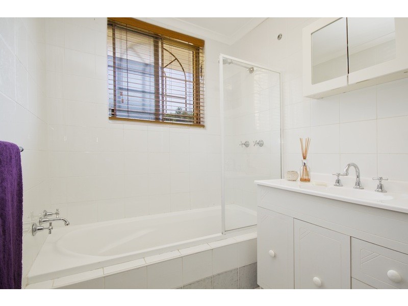 2/22 Bayley Street, Marrickville NSW 2204