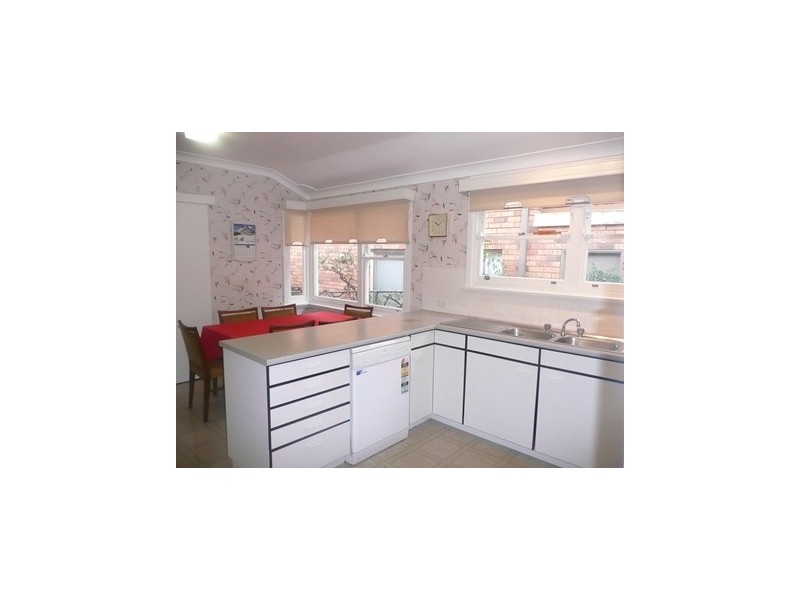 10 Arrunga Avenue, Roseville NSW 2069