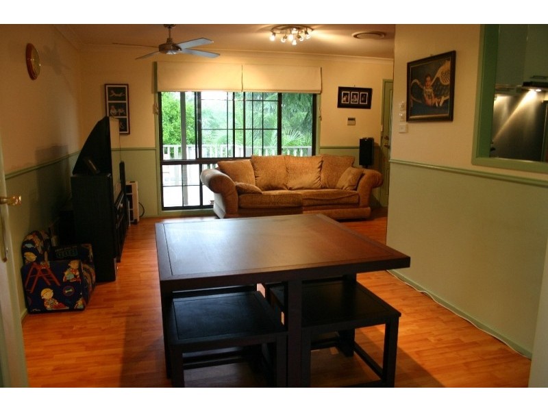 5 Lark Place, Wallacia NSW 2745