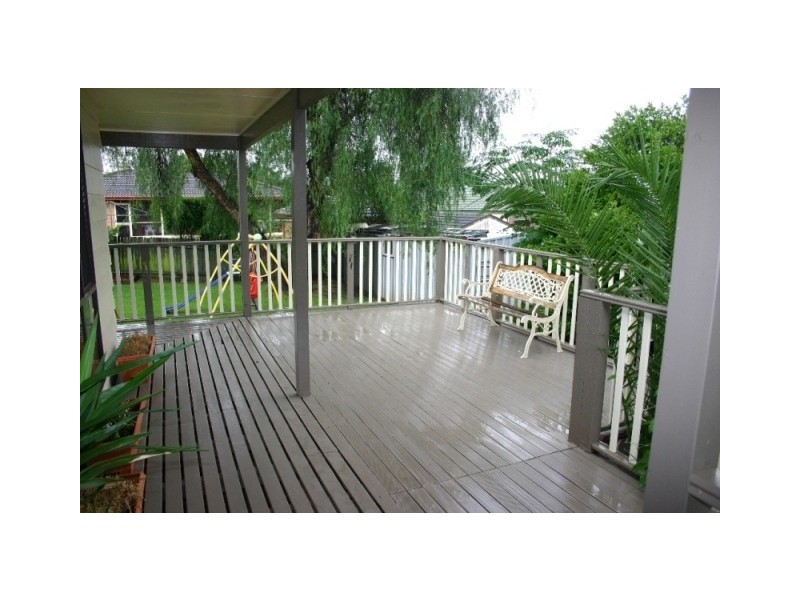 5 Lark Place, Wallacia NSW 2745